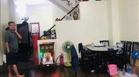 Bán nhanh nhà gác lửng đúc kiên cố cách biển 20m giá rẻ như cho - Ảnh 3