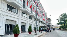 bán nhà phố mặt tiền 16m ngay chợ an sương quận 12 đã có sổ 1 trệt 1 lửng 3 lầu - Ảnh 6