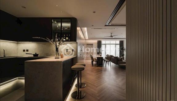  Tôi cần bán căn 3Pn - 109m2 Vinhome  Nguyễn Chí Thanh ( nội thất cơ bản ) sẵn sổ đỏ Lh 0987106521 - Ảnh 1