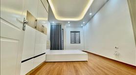 Bán gấp nhà Phố Cầu Giấy, sổ nở hậu, 5 tầng dân xây kiên cố  giá 9.4 tỷ - Ảnh 2
