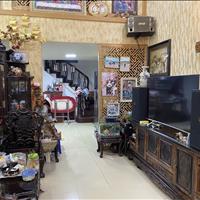 Bán nhà phố Lò Đúc 49m2- 2 thoáng - sân để xe riêng - 13.5 tỷ 0812383898
