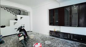 💥💥Nhà mặt tiền Kinh Doanh Phú Nhuận, DT: ngang 4,6m dài 14m, CN 60,5m2, 4 tầng lầu,  5PN 4WC   - Ảnh 3