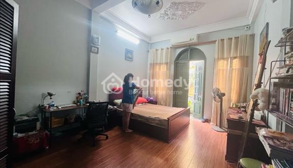 Nhà mặt phố Khâm Thiên, Đống Đa, vị trí đỉnh nhất phố, 126m2 x 4 tầng, mặt tiền 4m, 51 tỷ! - Ảnh 1