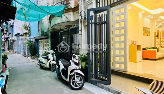 Chủ nhà cần bán gấp căn ở đường Phùng Văn Cung Phú Nhuận 4x14m giá 2tỷ sổ hồng riêng nhà mới xây - Ảnh 1