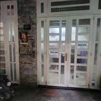 Nhà hẻm CHÍNH CHỦ thông 3 đường, 13,7m2, 4 tầng, 4 p.ngủ, Đ. Trần Hưng Đạo, Q.1