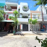 Bán căn nhà mới mặt tiền đường Hoà Minh 14, cách Biển 300m, Tặng kèm full nội thất Luxury 