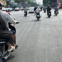 Trục chính đường Lạc Hồng view trường học kinh doanh đa dạng
