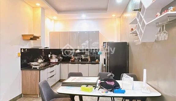Lh Phúc 0794062948 Cần tiền bán gấp căn nhà ở Phạm Hữu Lầu Q.7, 55m2 giá chỉ 1ty781tr, Shr/ HXH - Ảnh 1