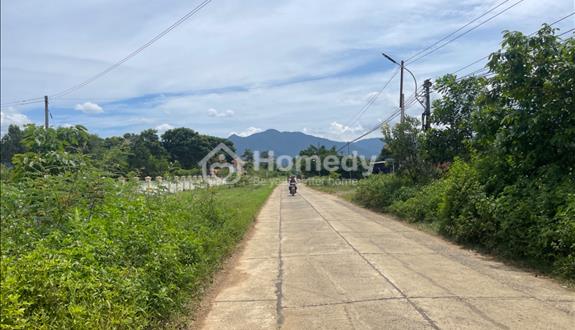 Bán lô đất gần UBND xã Sông Hinh, SHR,TC. Đường chính  - Ảnh 1