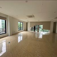 Cho thuê sàn văn phòng Lương Thế Vinh, diện tích 120 m2, mặt tiền rộng 12m, lô góc đẹp