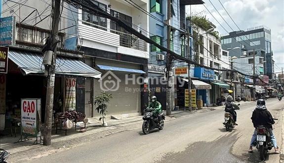 Hàng ngộp bank – mặt tiền đường phường 11, quận Gò Vấp  - Ảnh 1
