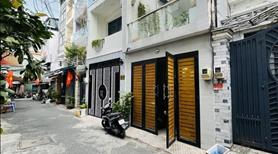 Qúa HIẾM –chỉ hơn 8 tỷ xe hơi ngủ trong nhà ngay CMT8 Tân Bình - Ảnh 4