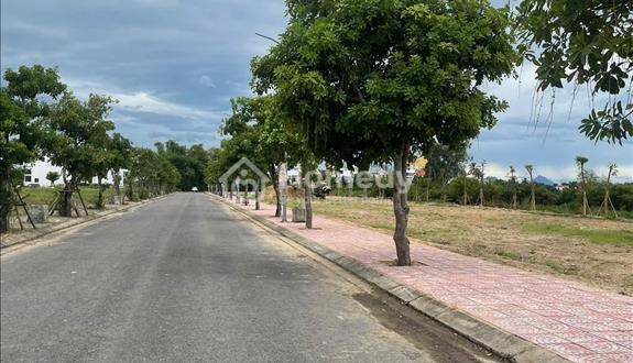Không thể sát phố cổ hơn! Sổ Đỏ 100m2 KDC Xuân Hoà - Xây Khách sạn ngay - Ảnh 1