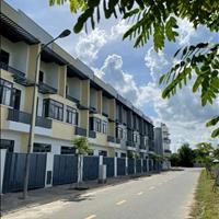Nhà phố 2 lầu cách TP.HCM chỉ 50 phút – sổ riêng, giá cực tốt!