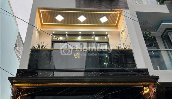 Mặt phố, gần Phạm Văn Đồng - thang máy - kinh doanh hút lộc  - Ảnh 1