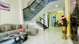 Giá Chỉ 6 Tỷ 1 – Nhà Siêu Đẹp Hẻm Oto – Gần Quận 7 – 5 Phút Qua Phú Mỹ Hưng💥 - Ảnh 4