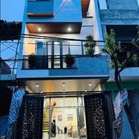 🌿 Siêu phẩm nhà Nguyễn Chích – phòng master 40m², sân vườn xanh, nội thất hiện đại, vào ở ngay!