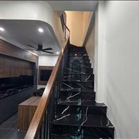 Chủ gửi bán căn nhà 3 tầng mới đep ở cửu việt 2 Trâu Quỳ