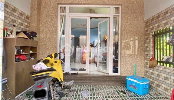 - Chủ cần tiền xoay vốn, bán gấp nhà, sổ riêng ở Tân Phú Trung 800tr - Ảnh 1