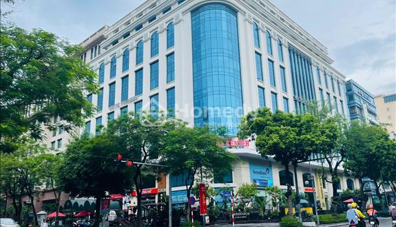 Vị trí "VÀNG" - Nhà mặt phố Lý Thường Kiệt . DT 734m2, MT 30m, XD 12 tầng +4 hầm - Ảnh 1