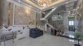 Bán Nhà 3 Tầng HXH Giá 5 Tỷ 950 Siêu Rẻ Nhất Khu Vưch - Ảnh 2