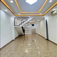 Nhà 4 tầng mặt tiền đường Mai Hắc Đế chỉ 1x tỷ
