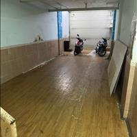 Nhà mặt tiền đường, 70m2, 1 trệt 1 lửng, đường Bến Bình Đông