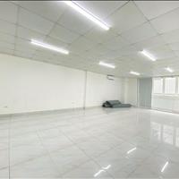 Cho thuê văn phòng Nguyễn Xiển, diện tích 70 m2, điều hoà đầy đủ, vị trí gần ngã tư Nguyễn Trãi