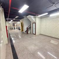 Mặt phố Thịnh Quang, Đống Đa 100m2, 9 tầng, giá: 38.5 tỷ, mt: 5.5m, cho thuê 120 triệu 0979269986