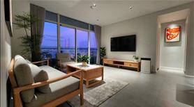 Căn hộ 2 ngủ full nội thất view Hồ Tây mặt đường lớn giá hợp lý - Ảnh 2