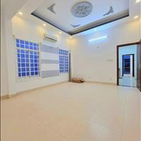 Vỡ Nợ Bán gấp nhà DT 60m2/ 900 Triệu Đường Bông Sao Q. 8 gần chợ - SHR lh Anh Vũ