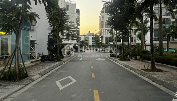 Bán Nhà TĐC Ngọc Thuỵ – Phân Lô - Ô tô Tránh – Gara – 7 Tầng Thang Máy – 35m² – 12.3 Tỷ - Ảnh 1