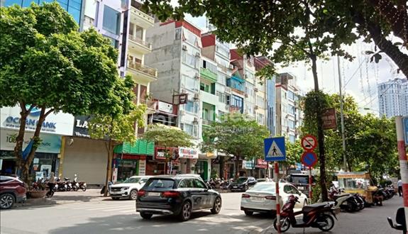 Duy nhất 1 căn , gara, thang máy, full nội thất, Kim Đồng, ở cực sướng, giá 17,5 tỷ - Ảnh 1