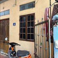 Bán nhà trạm trôi ngay chợ giang