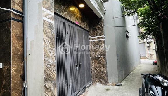 Phú Diễn, gần 40m2 chỉ 8,5 tỷ, gần ĐH Tài nguyên môi trường, trường học các cấp - Ảnh 1