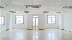 Cho thuê văn phòng giá rẻ sàn 80m2 đường Lê Trung Nghĩa, Quận Tân Bình - Ảnh 2