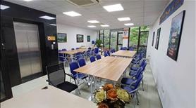 Cho Thuê mặt bằng kinh doanh mặt đường Phạm Văn Đồng - Ảnh 2
