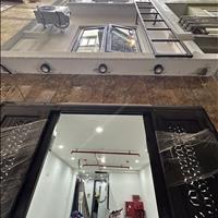 Bán CCMN ô tô đỗ cửa gần phố ngõ rộng đẹp