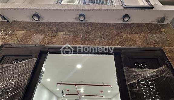 Bán CCMN ô tô đỗ cửa gần phố ngõ rộng đẹp - Ảnh 1