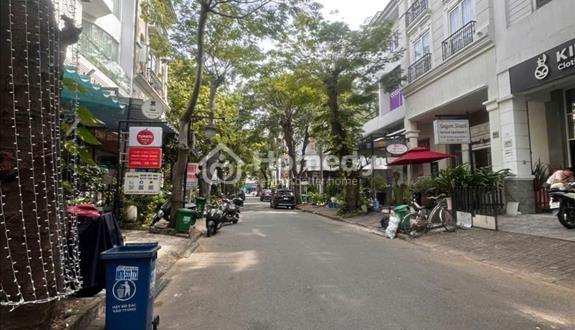 Cần bán nhà phố Hưng Phước 4, Phú Mỹ Hưng, vị trí trung tâm, sổ hồng riêng, sang tên nhanh - Ảnh 1