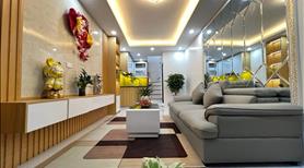 Nhà mới, ĐỐNG ĐA full nội thất – ngõ ba gác thông – gần ph - Ảnh 2