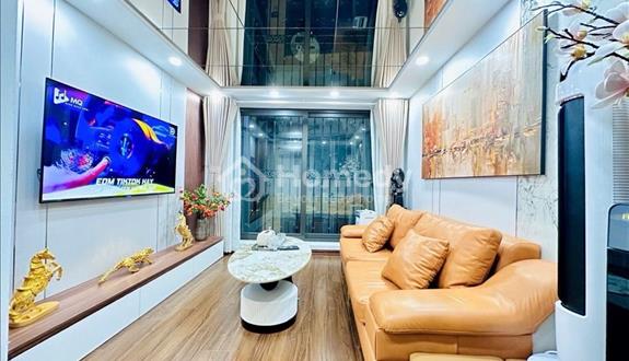 Siêu rẻ, nhỉnh 6 tỷ có ngay nhà trung tâm Thanh Xuân, nội thất xịn, ở luôn - Ảnh 1