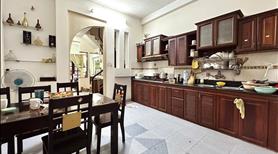 GẤP BÁN Lê Văn Sỹ-Q.3, 4 tầng BTCT,  2 mặt hẻm trước sau, chỉ 10,7 tỷ vẫn còn thương lượng - Ảnh 3