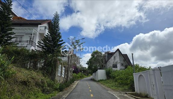 Giá RẺ nhất KQH Đồi Huy Hoàng- 860m2 ngang 23 m full thổ cư thế đất bằng phẳng- Chỉ 44tr/m2. - Ảnh 1