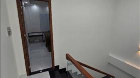 Bán gấp 56m2 Q9, 1 trệt 2 lầu, PK + 3PN + P. Thờ. Xe hơi đỗ cửa. Nhà ở ngay đón Tết. - Ảnh 2