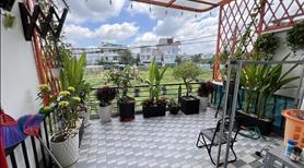 Nhà mới xây full nội thất giảm mạnh chủ cần bán gấp - Ảnh 3