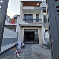 Nhà 1 trệt 1 lầu mới xây đẹp. KCN Cầu Tràm, cách tp HCM 10p di chuyển