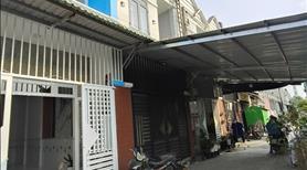 Nhà trệt lầu không tranh chấp không quy hoạch cách ngã 3 Giồng 5 phút - Ảnh 2