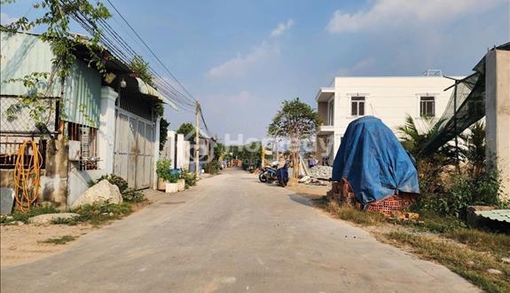 Bán Đất Phường Tân Vĩnh Hiệp, Tân Uyên, đường rộng 5m xe tải ra vào, vị trí trung tâm - Ảnh 1