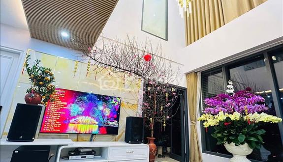 Hoa hậu Duplex - Penthouse đẹp nhất Eco Green Nguyễn Xiển. Tặng nội thất 3 tỷ. DT 200m2. Giá 16 tỷ - Ảnh 1